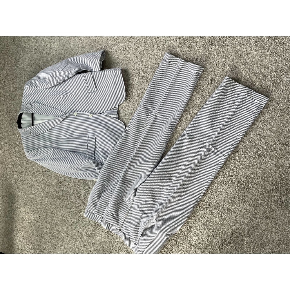 Haspel Blue and White Seersucker 2 Piece  100% Cotton Men's Suit 46R